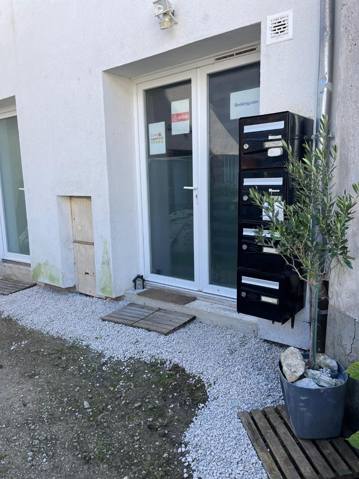 Appartement Villiers Sur Morin Proche De Disneyland Exterior foto